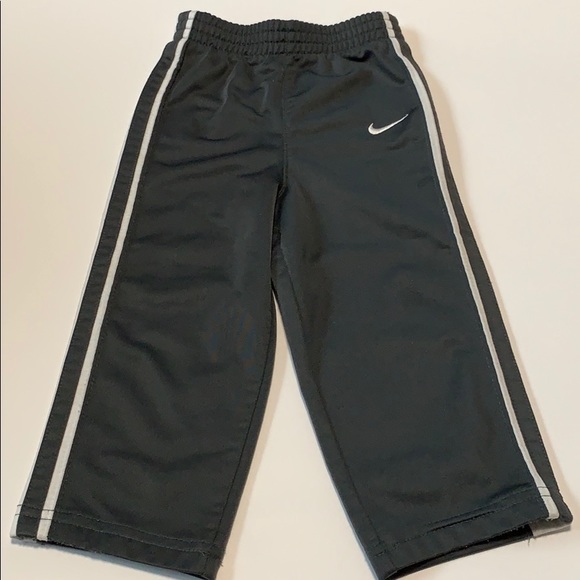 Kids Nike Track Suit - Picture 5 of 9